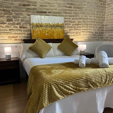Clarisas Suites Carmona  Exteriör bild