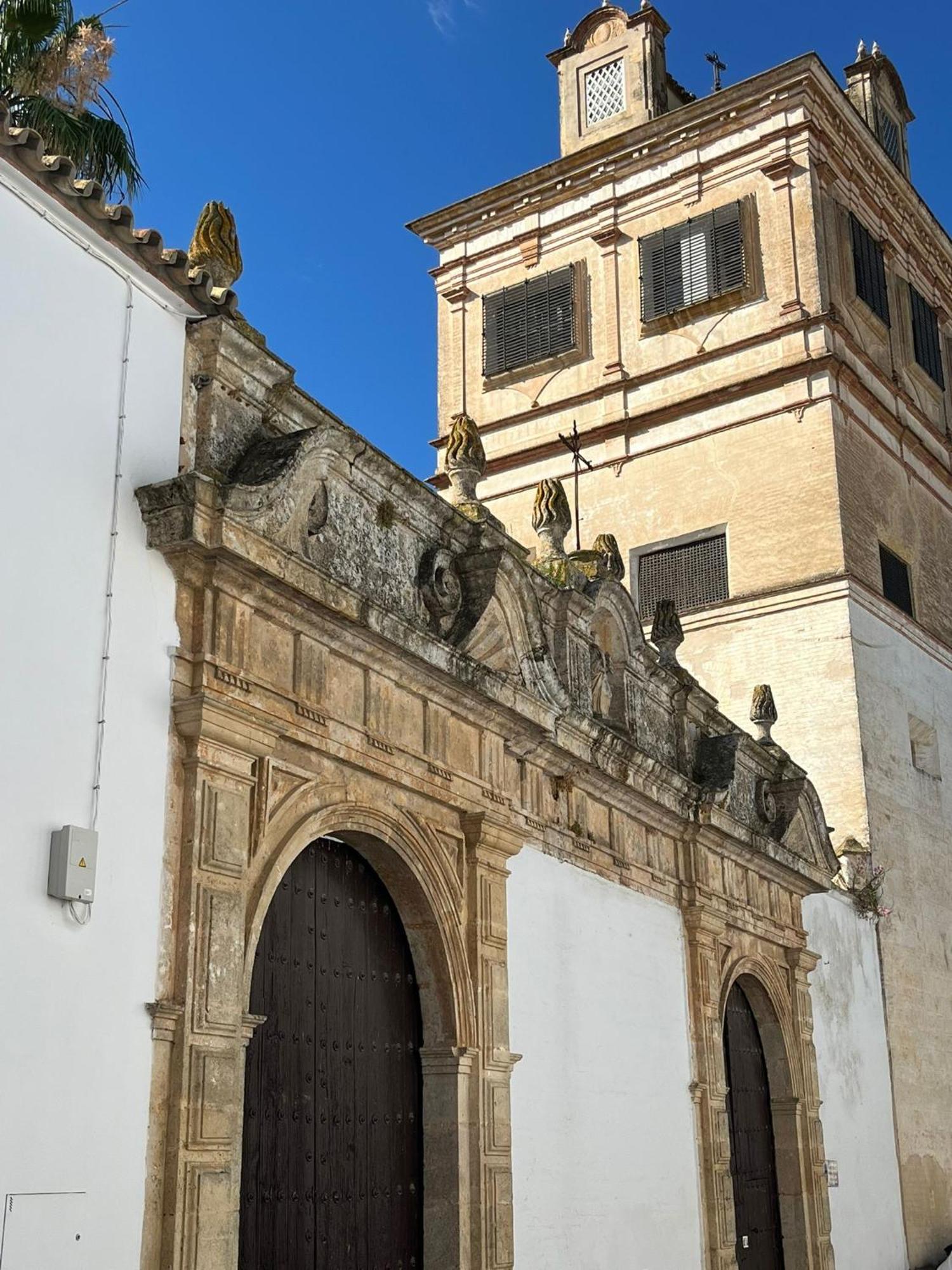 Clarisas Suites Carmona  Exteriör bild