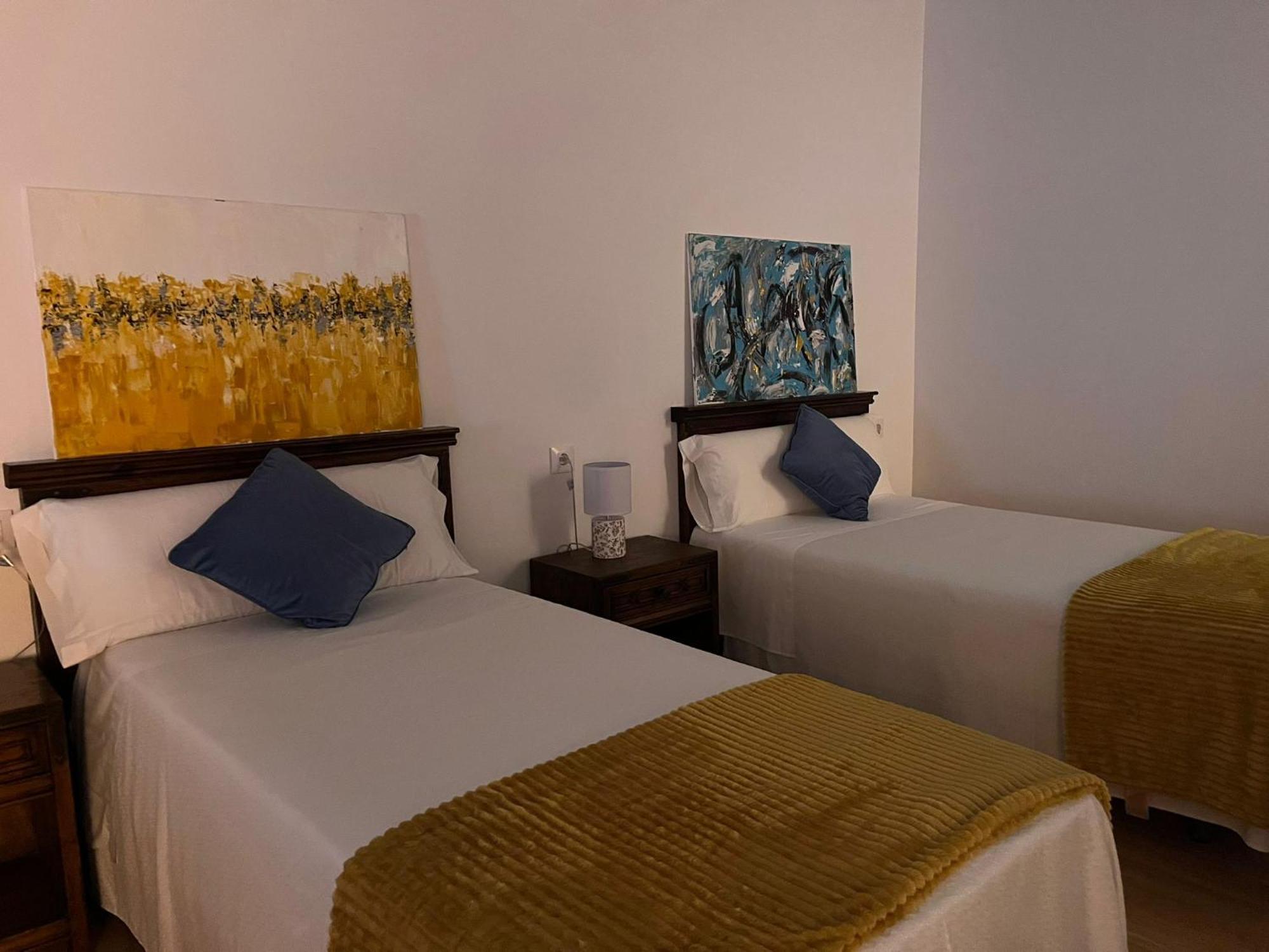 Clarisas Suites Carmona  Exteriör bild